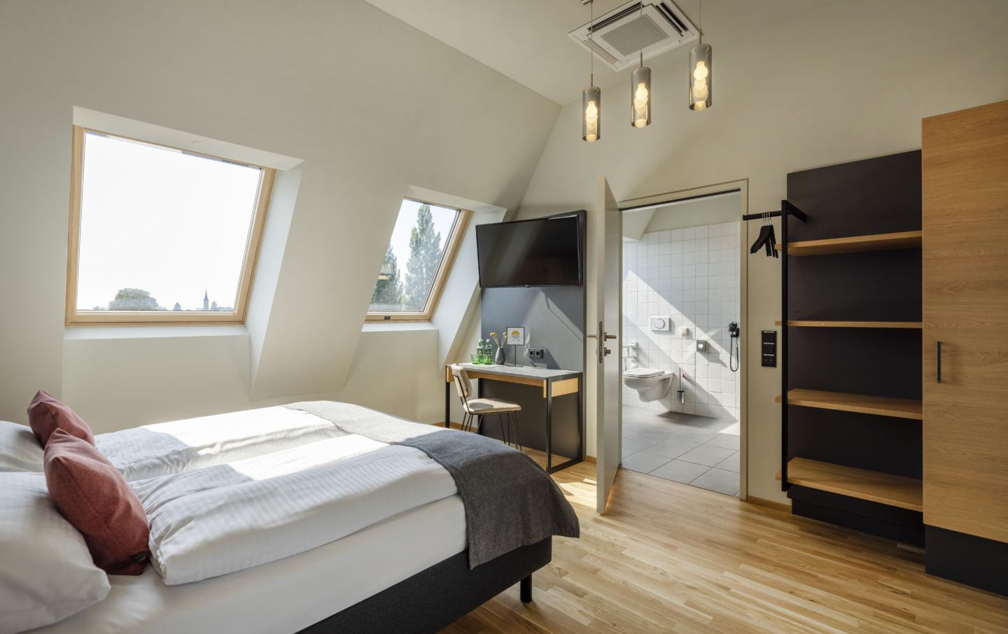 JUFA Hotel Bregenz Doppelzimmer Deluxe (c) JUFA Hotels Harald Eisenberger