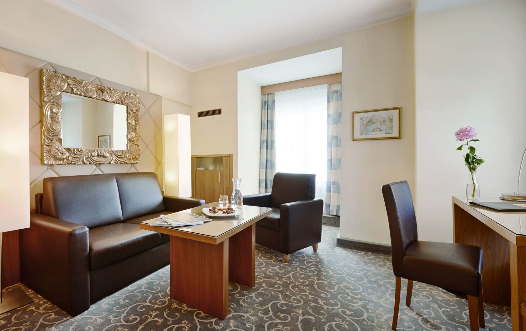 Suite A, Gruppenhotel Weisses Kreuz in Bregenz Suite A, Gruppenhotel Weisses Kreuz in Bregenz