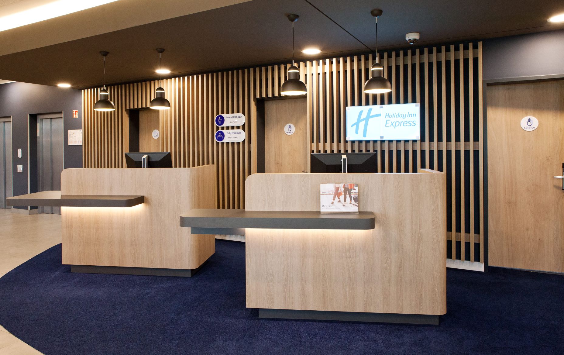 Rezeption Gruppenhotel Holiday Inn Express