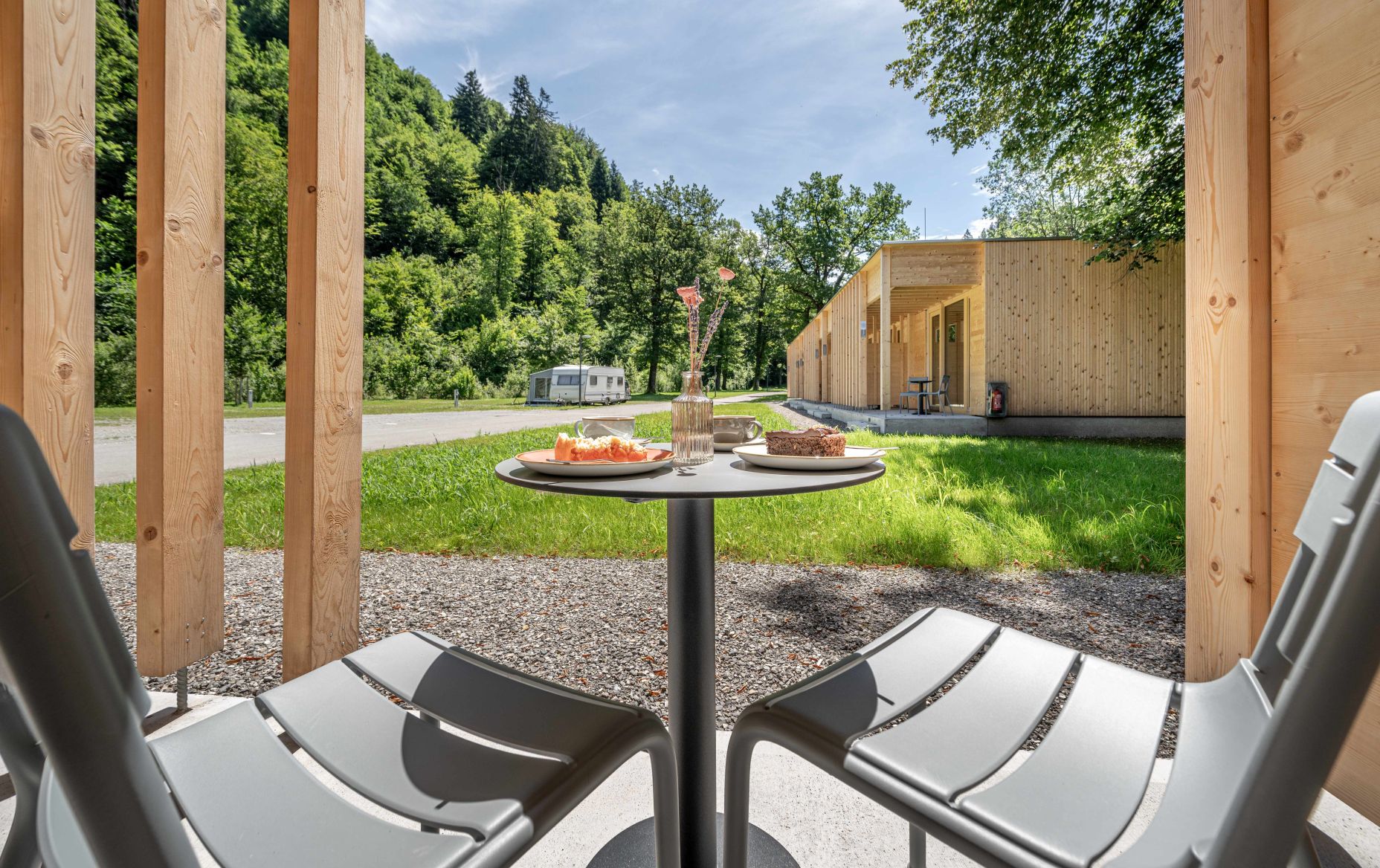 Apartments am Camping Dornbirn, Terrasse © Dornbirner Seilbahn AG (1)