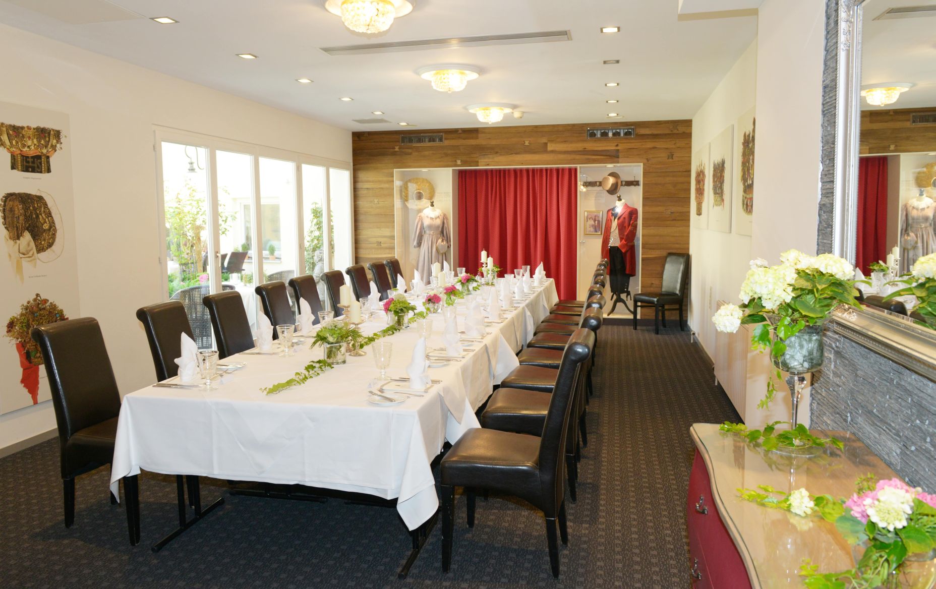 Restaurant, Gruppenhotel Weisses Kreuz in Bregenz