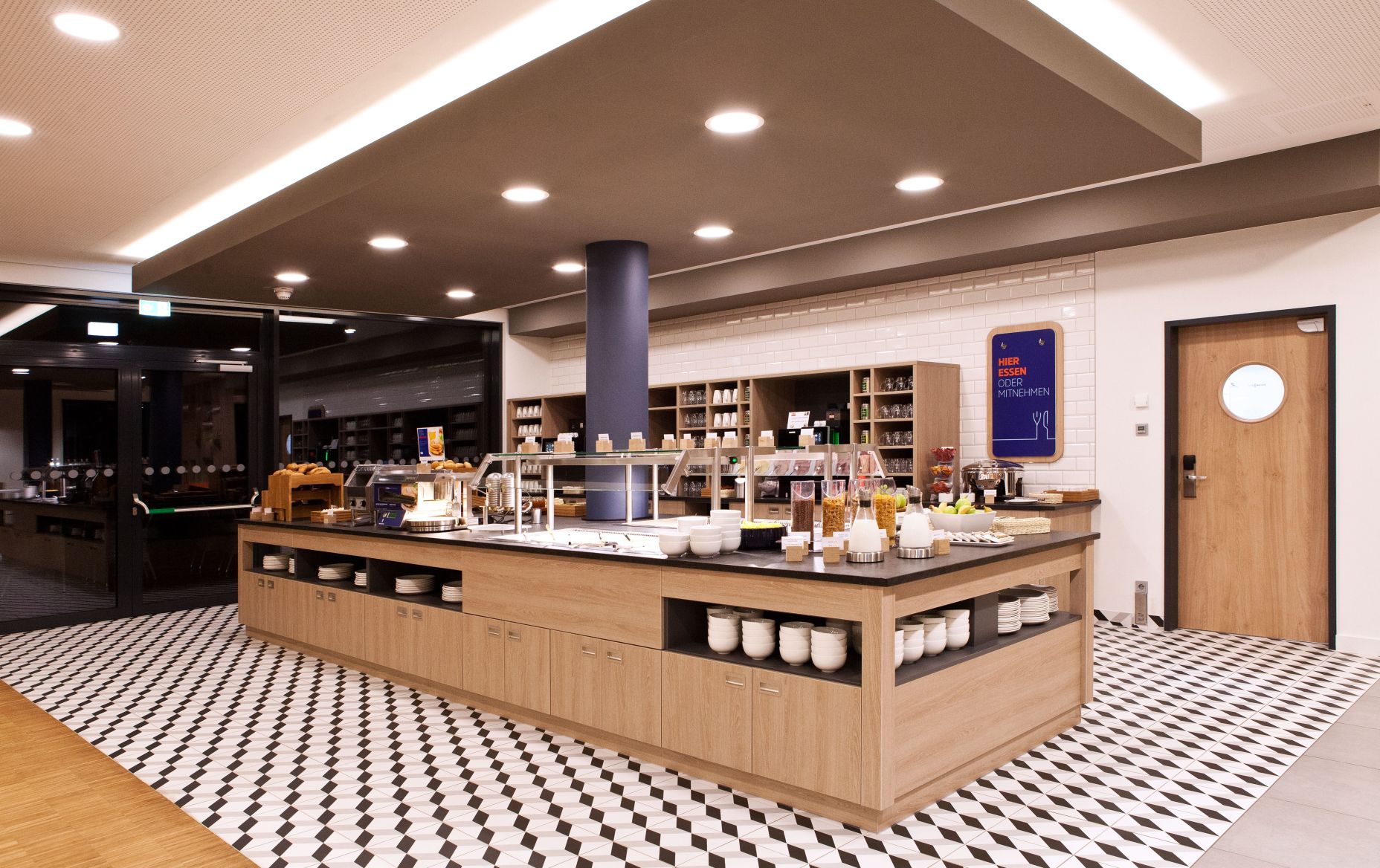 Frühstück Gruppenhotel Holiday Inn Express in Lustenau