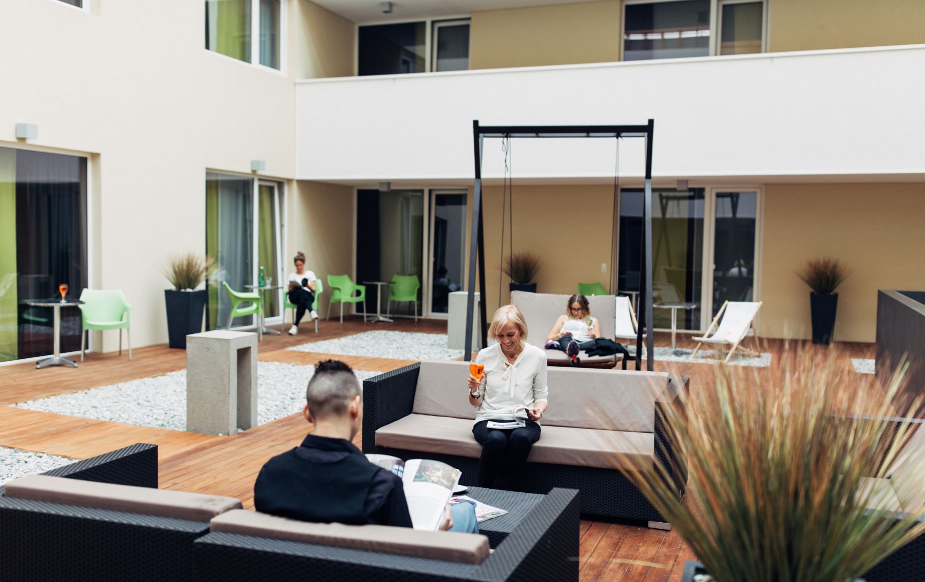 Harry's Home Hotel Dornbirn, Innenhof © Daniel Zangerl