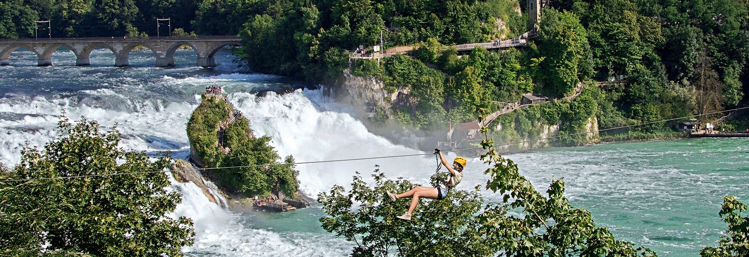 Rheinfall Schweiz, Flying Fox im Adventurpark  Rheinfall Schweiz, Flying Fox im Adventurpark