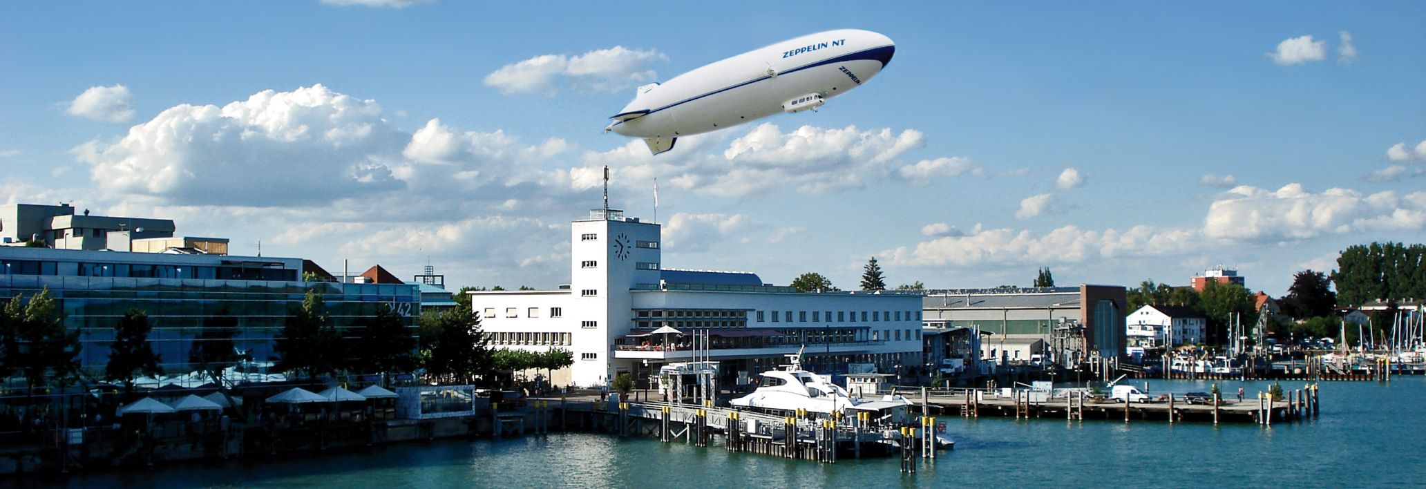 Luftbild Zeppelin Museum und Zeppelin NT in Friedrichshafen