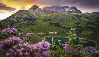 Formarinsee mit Blick auf die Rote Wand, Lech am Arlberg