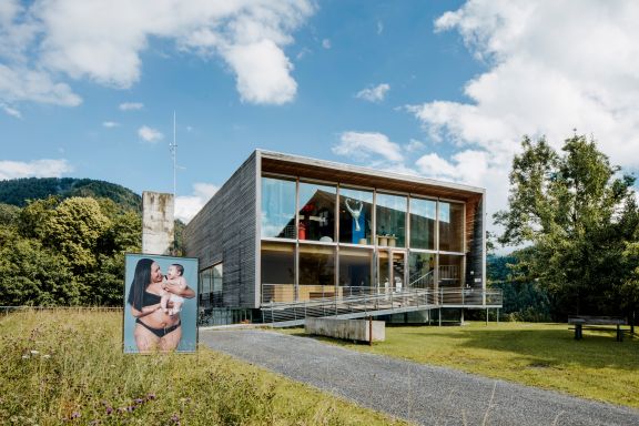 Frauenmuseum Hittisau_Geburtskultur_Museumsansicht Frauenmuseum Hittisau_Geburtskultur_Museumsansicht