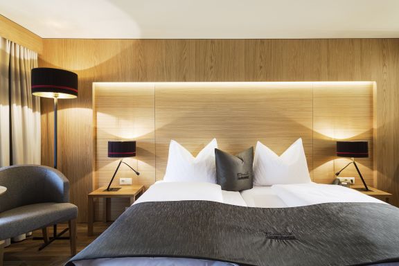 Doppelzimmer Gruppenhotel Schwärzler, Bregenz  Doppelzimmer Gruppenhotel Schwärzler, Bregenz