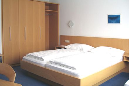 Zimmerbeispiel Hotel-Pension Sternen, Klaus 