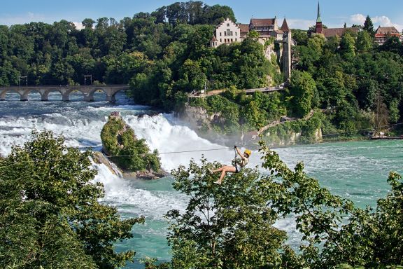 Rheinfall Schweiz, Flying Fox im Adventurpark 