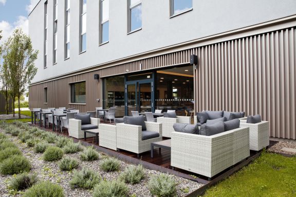 Terrasse Holiday Inn Express Lustenau Gruppenhotel