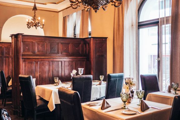 Restaurant, Gruppenhotel Weisses Kreuz in Bregenz Restaurant, Gruppenhotel Weisses Kreuz in Bregenz