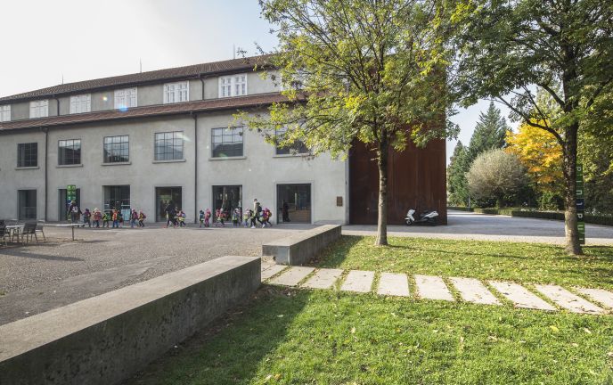 Kunstraum bei der inatura in Dornbirn Herbst