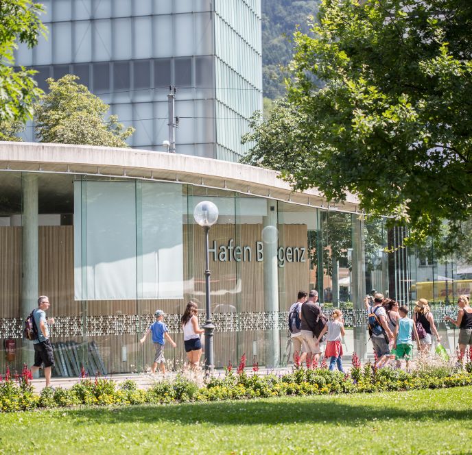 Hafen Bregenz Café Die Welle 